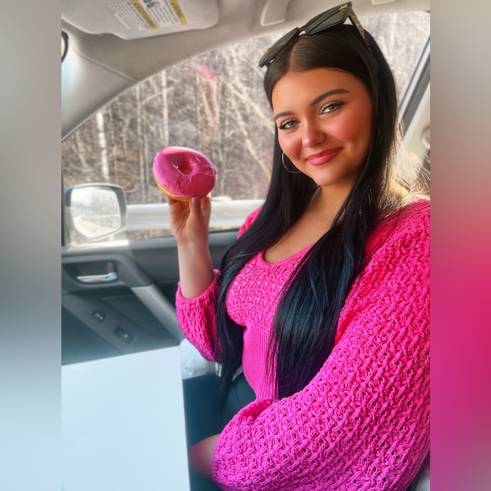 Meet your Posher, Miana